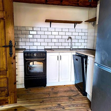 Stare Dechy Appartement Wschowa Buitenkant foto